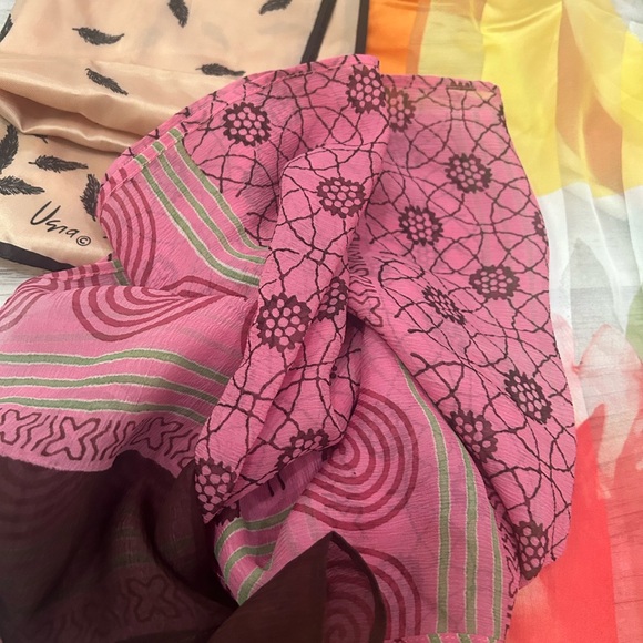 ID Unlimited Inc. ITALY  Scarf lot mix - Picture 5 of 8